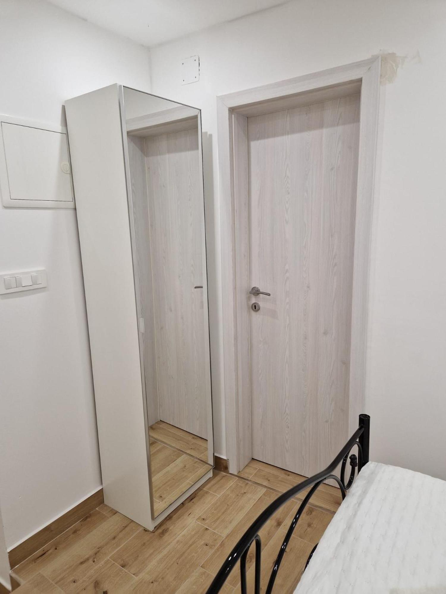 Small House Saint Michael Шибеник Экстерьер фото